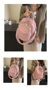 Détails du sac à dos rose en cuir PU grainé avec fermetures éclair argentées et sangle
