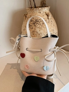 Sac Seau Tendance en Cuir PU avec Motifs de Cœur pour Femmes Petit Sac à Main Bandoulière Polyvalent Cadeau Quotidien