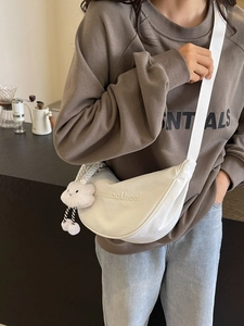 Sac Bandoulière Demi-Lune en Nylon pour Femmes Grande Capacité Sac Dumpling Avec Charm Nuage Sac à Épaule Décontracté