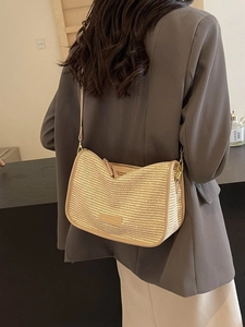 Women Woven Shoulder Bag Fashion PU Leather Crossbody Bag Casual Square Commuter Handbag With Adjustable Strap For Summer Vacation