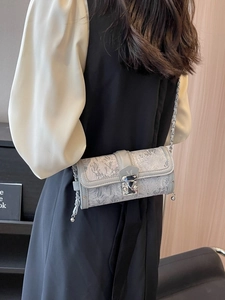 Trendy Women Cylinder Bag Floral Jacquard Embroidery Shoulder Bag With Silver Metal Chain Crossbody Barrel Bag Elegant Small Purse