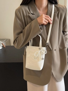 Trendy Womens PU Leather Bucket Bag With Artificial Pearl Bow Heart Pendant Adjustable Shoulder Crossbody Handbag Street Style