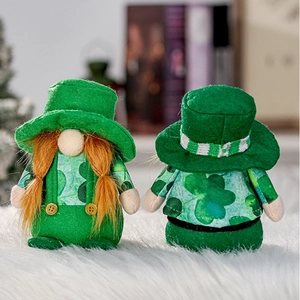 Grünes St. Patrick's Day Gnom-Plüschset mit Kleeblatt-Mustern für Heimdekoration
