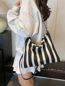 Women Striped Canvas Shoulder Bag Large Capacity Underarm Bag With Metal Chain Strap Casual Tote Hobo Bag For Daily Use
