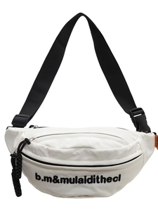 Weiße lässige Crossbody-Brusttasche aus Segeltuch mit schwarzem Gurt und Stickerei
