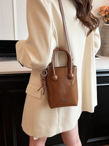 Sac Seau en Cuir PU Vintage pour Femmes Rétro Mini Sac à Bandoulière Avec Poignée Sphérique et Logo en Lettres Métalliques