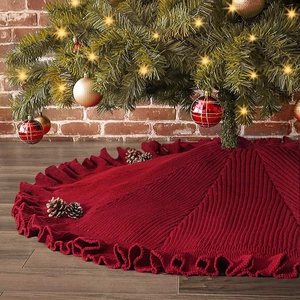 Gonna per albero di Natale in maglia rossa con bordi a balze e trama spessa decorativa
