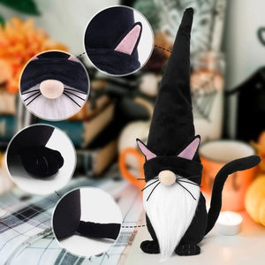 Decorazione gnome gatto nero di Halloween con cappello a punta e barba bianca