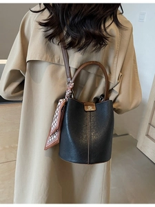 Vintage PU Leder Bucket Bag Für Frauen Mode Umhängetasche Mit Dekorativem Satin Schal Täglich Pendeln Handtasche