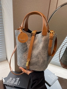 Women Fashion Bucket Bag PU Denim Texture Crossbody Bag With Padlock Smiley Face Charm Vintage Commuting Handbag Shoulder Bag