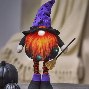 Gnomo di Halloween luminoso con cappello viola, barba arancione e scopa per decorazione