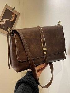 Retro PU Leather Small Square Crossbody Bag For Women Fashion Versatile Shoulder Bag Gold Metal Lock Casual Daily Flap Purse