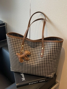 Women Large Capacity Houndstooth Tote Bag Vintage PVC Shoulder Bag With Dog Shaped Pendant For Office Commuting Travel