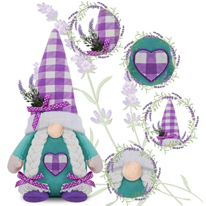 Gnome en peluche lavande avec chapeau à carreaux violets et détails de cœur, vues multiples