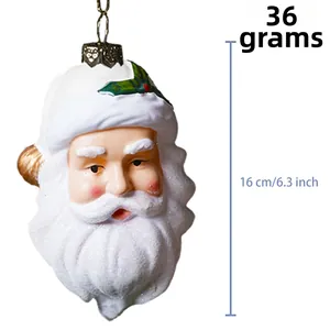 Dettaglio decorazione testa di Babbo Natale con glitter e foglie di agrifoglio, 16 cm