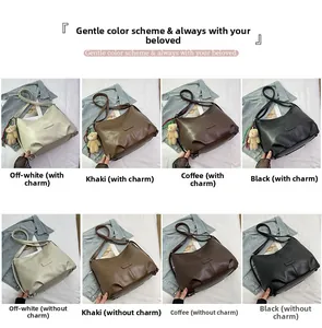 Detailed grid showing 4 bag colors in options with or without brown plush bear charms