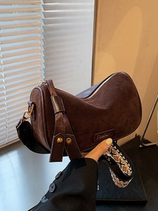 Women Frosted PU Crossbody Bag Vintage Pillow Purse With Geometric Woven Wide Strap Casual Shoulder Bag Fashion Handbag