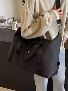 Women Large Capacity Nylon Travel Bag Waterproof Gym Duffel Bag Triangle Decor Handbag Shoulder Bag Weekender Bag