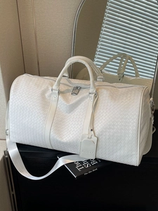 Grande borsa da viaggio bianca in trama intrecciata con tracolla e doppi manici