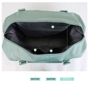Detail of the green travel bag showing inner patch pockets and dry-wet separation pocket