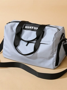 Bolsa de deporte azul de gran capacidad con separación seco-húmedo y correa desmontable