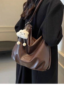 Sac cabas marron en similicuir PU grande capacité avec chaîne et pendentif nuage