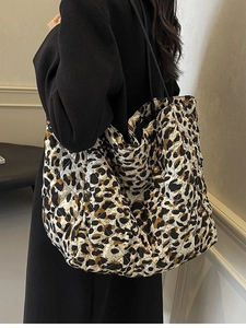 Women Leopard Print Quilted Tote Bag Large Capacity Animal Print Puffy Shoulder Bag Fashion Fabric Handbag For Commuting Travel