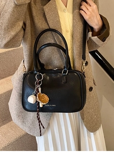 Borsa Boston Vintage In Pelle PU Da Donna Grande Capacità Borsa A Tracolla Cuscino Con Ciondolo Da Baseball Per La Moda Quotidiana