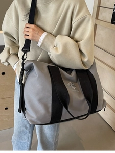 Sac de Voyage en Nylon Grande Capacité pour Femmes Sac Bandoulière Multifonction Avec Compartiment à Chaussures Pour Gym Weekend