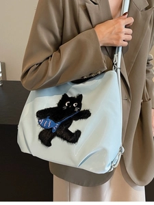 Sac cabas bleu clair en similicuir avec broderie chat noir et fines bandoulières