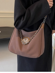 Large Capacity PU Leather Hobo Bag For Women Vintage Half Moon Crossbody Bag With Metal Chain And M Logo Commuter Handbag