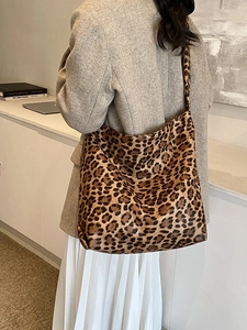 Large leopard print tote bag for women, stylish autumn winter commuter shoulder bag