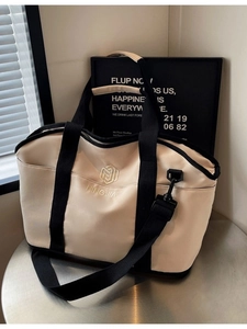 Minimalist beige lightweight yoga fitness tote bag with adjustable shoulder strap