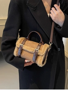 Borsa a Tracolla Quadrata Piccola da Donna in Pelliccia Sintetica Vintage in Pelle PU Scamosciata con Fibbia in Metallo