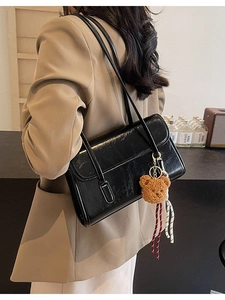 French Retro PU Leather Shoulder Bag Large Capacity Underarm Bag With Bear Charm Commuting Fashion Handbag For Women Daily
