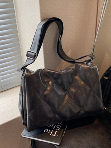 Women Fashion Quilted PU Leather Crossbody Bag Large Capacity Rhombic Pattern Adjustable Wide Strap Shoulder Tote Bag