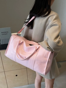 Bolso de viaje rosa brillante de gran capacidad con correa desmontable en modelo
