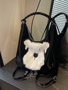 Sac fourre-tout noir brillant avec broderie de Schnauzer blanc et sangle ajustable