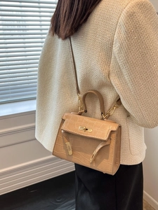 Women Croc Embossed Top Handle Handbag Vintage PU Leather Crossbody Bag With Metal Lock Stylish Shoulder Bag For Daily Use