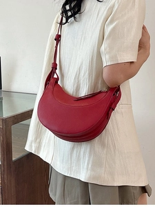 Borsa a Spalla Donna a Mezzaluna in Pelle PU Grana Litchi Borsa a Tracolla Ascellare Tracolla Annodata Regolabile Borsa alla Moda Uso Quotidiano