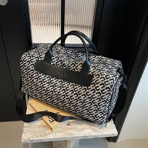 Large Capacity Women Travel Bag Geometric Jacquard Canvas Weekend Duffel Bag With Shoe Compartment Wet Dry Separation Handbag