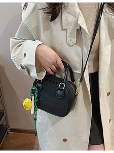 Petit Sac Bandoulière Carré en Cuir PU Rétro pour Femmes Sac à Main Minimaliste Polyvalent Avec Charme de Sport Sac Quotidien