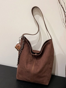 Damen Schultertasche Und Beutel Mit Großer Kapazität Mattes PU Eimer Tragetasche Sichtbare Nähte Pendler Unterarm Zubehör