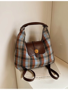 Sac à carreaux d'automne classique avec garniture en cuir brun et boucle dorée en N