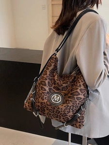 Retro Leopard Print Hobo Tasche mit großem Fassungsvermögen und metallischem M-Logo Detail
