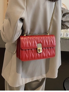 Women's Quilted Crossbody Bag Small Square Synthetic Leather Shoulder Bag With Metal Chain Strap Turn Lock Fashion Handbag
