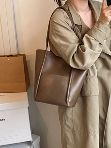 Retro dark brown leather bucket tote bag with long straps for autumn winter daily use