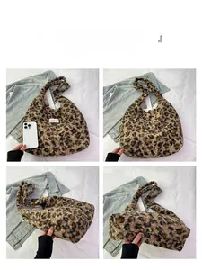 Détails du sac seau en peluche léopard montrant la texture et le design multi-angles
