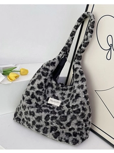 Sac fourre-tout en peluche imprimé léopard avec fausse fourrure douce et design moderne