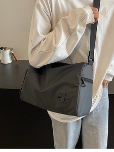 Sac Bandoulière en Nylon Grande Capacité pour Femmes Imperméable Sportif Sac d'Épaule Décontracté Voyage Avec Bandoulière Réglable